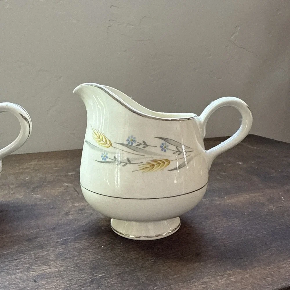 Vintage Homer Laughlin Cavalier Eggshell SOMERSET Wheat China Creamer Gravy Boat - Picture 4 of 11